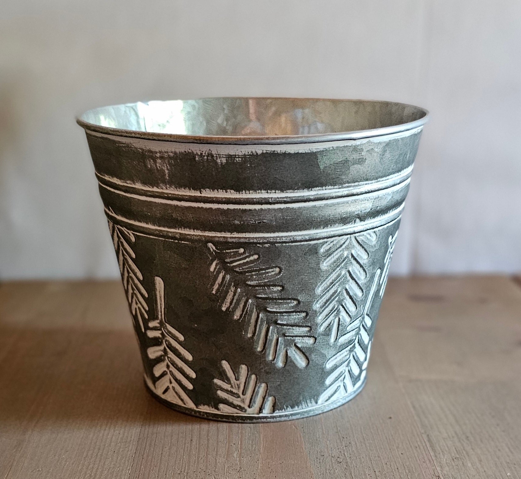 Übertopf / Topf / Vase "Granna" Metall cultus / Weihnachten – silber-weiss – verschiedene Masse