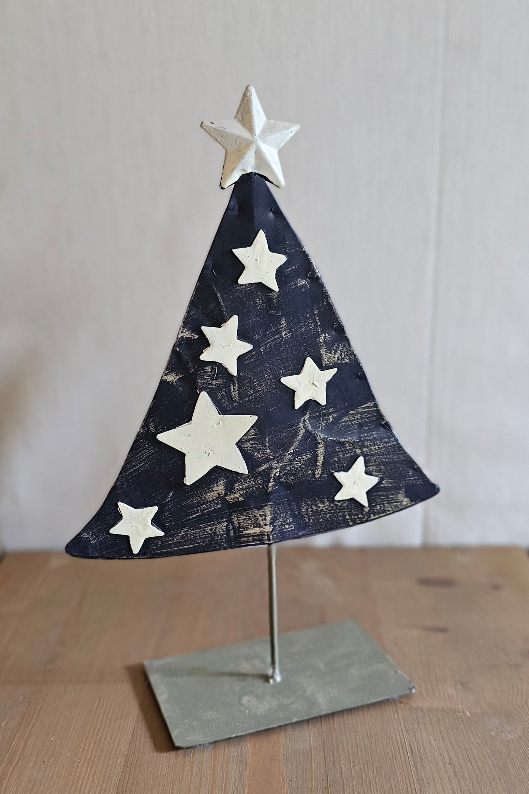 Tannenbaum blau Metall / Aufsteller / Figur Weihnachten – blau – Höhe 23 cm