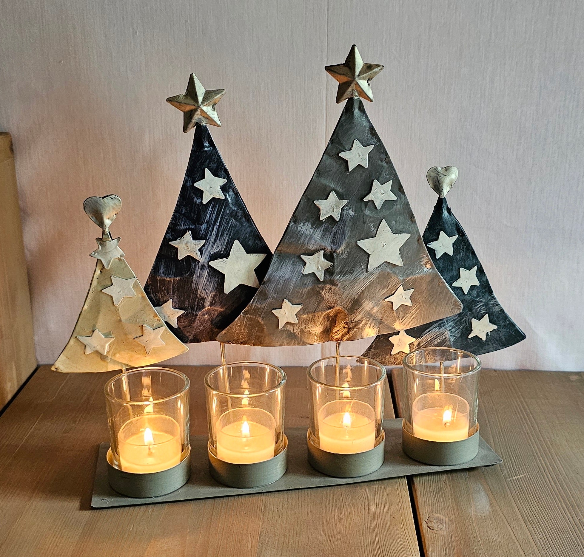 Adventskranz Metall länglich blau – moderner Kerzenhalter für 4 Kerzen – Weihnachtsdeko 26×8×28 cm