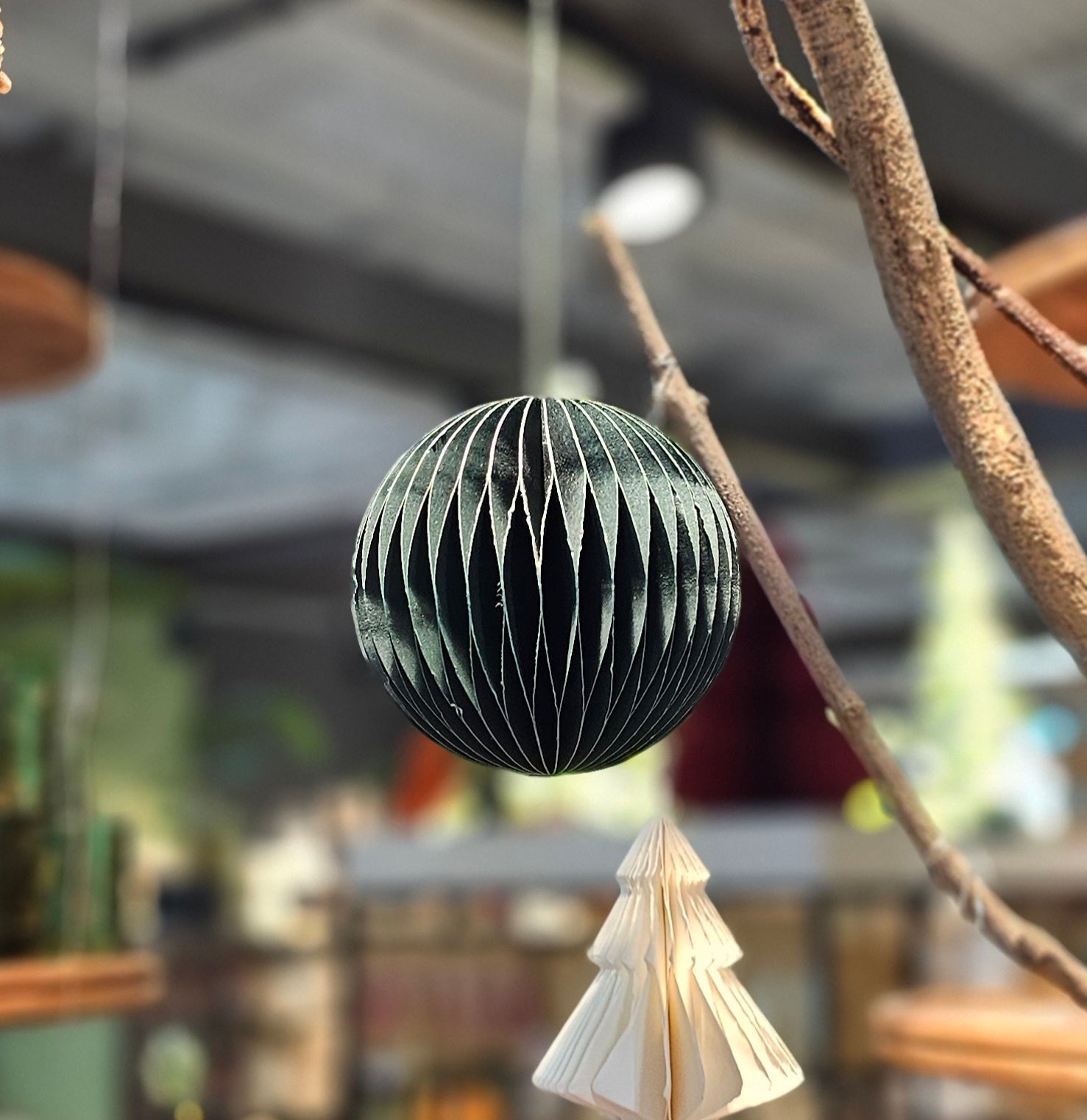 Christbaumkugel Set (6 Stück) Anhänger Papier/Pappe Kugel "Honeycomb" Weihnachtskugel – grün – Ø 8 cm