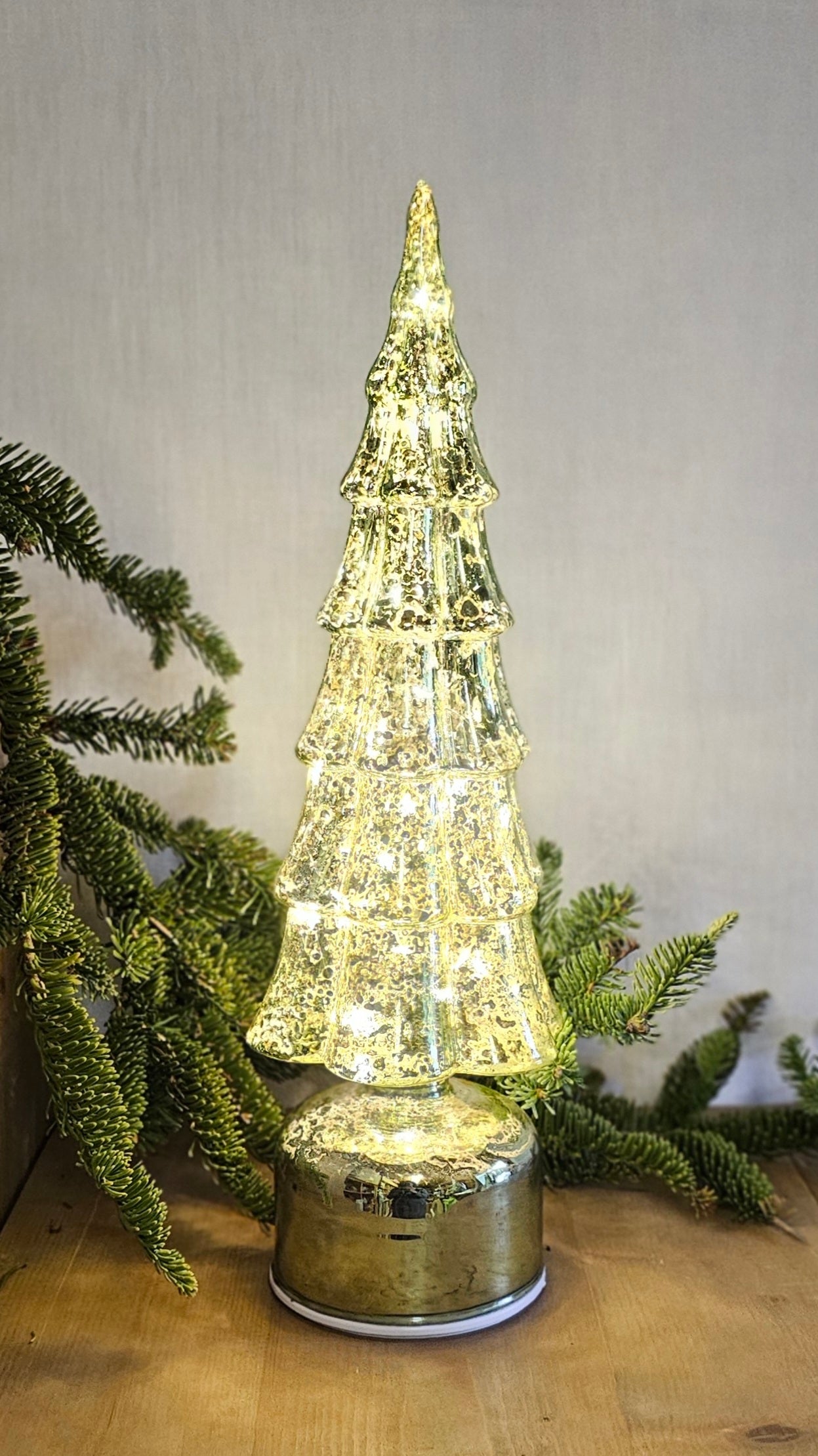 Tannenbaum LED Baum beleuchtet Glas-Baum rotierend / Fensterdeko / Weihnachten – grün - Höhe 35 cm, Ø 11 cm