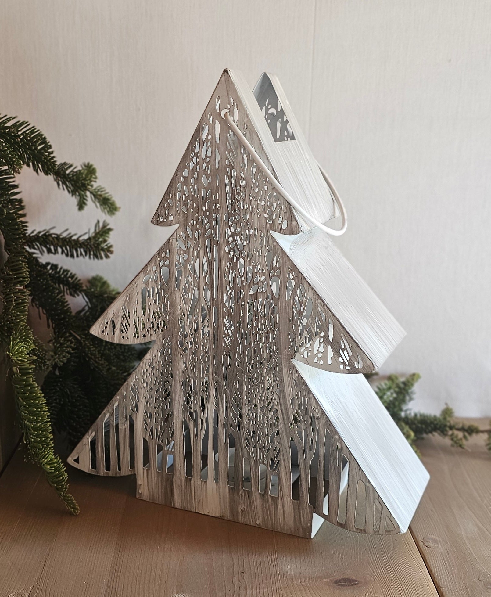 Windlicht Metall für Teelicht zum Hängen / Kerzenhalter / Kerzenständer / Dekoration Weihnachten – grau – Höhe 30 cm