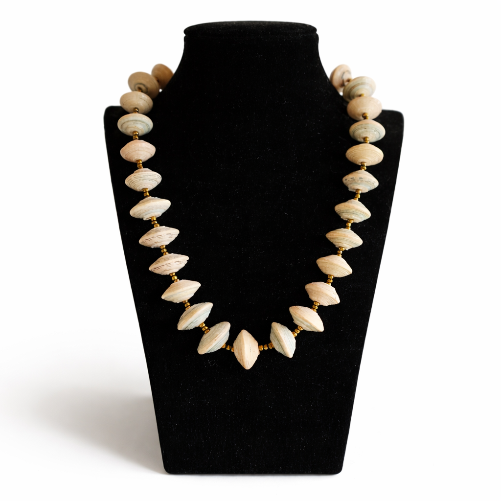 Afrikanische Halskette "Ayolo" Beige-Blau-Türkis-Grün – Handarbeit aus Uganda | Papierschmuck (25 cm)