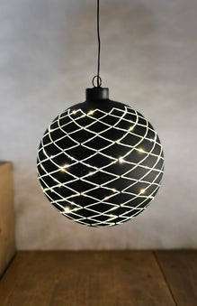 Baden Anhänger Glaskugel Weihnachtskugel mit LED – schwarz – Ø 15 cm