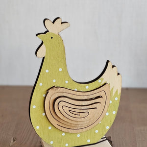 Huhn Dekofigur aus Holz – grüne Henne mit weißen Punkten – Oster- & Frühlingsdeko 11 cm