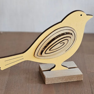 Vogel aus Holz  / Dekovogel / Dekofigur / Figur – gelb – Höhe 9,5 cm