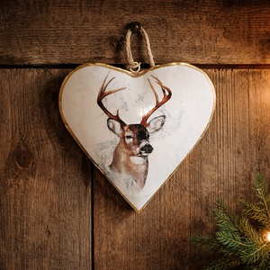 Herz zum Hängen aus Metall mit Hirschmotiv – Deko Herz Landhausstil 14,5 cm