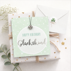 Geburtstagskarte mit Glücksarmband Kleeblatt – Handgefertigtes Geschenk 15x15 cm