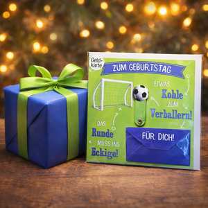 Geburtstagskarte Fußball – Geldkarte mit Umschlag 15x15 cm – Glückwunschkarte für Fußballfans