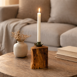 Kerzenständer Holz & Grün inkl. Stabkerze – Handgefertigt | Natürliches Wohnaccessoire - Höhe 11 cm