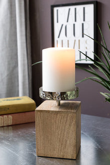 Kerzenleuchter Mano aus Mangoholz und Metall – natur – Höhe 19 cm