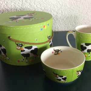 Frühstücksset / Breakfast Set / für Kinder "Elsa Cow" 3teilig mit Geschenkbox – grün-schwarz-weiss – ppd